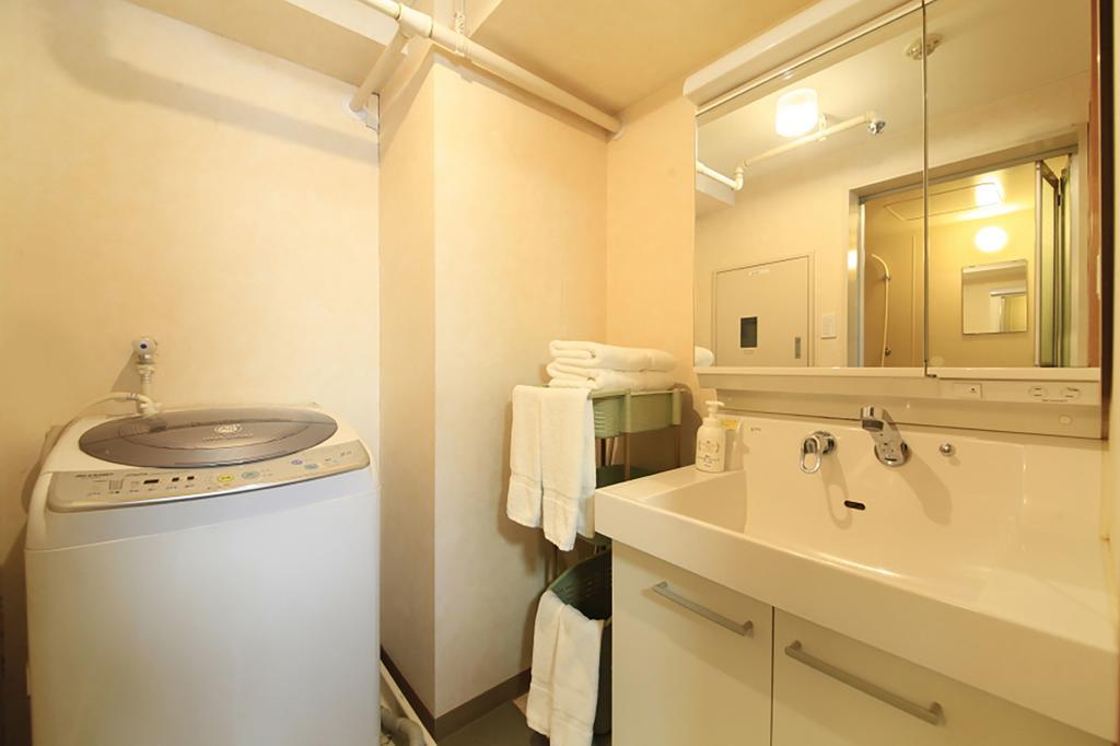 Shinjuku Urban Hotel Tokyo Exterior photo